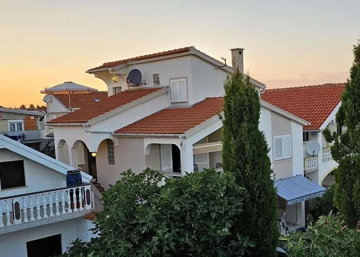 Juric Appartement Vir